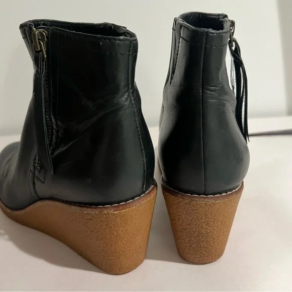 Cole Haan Women’s Leather Boots sz 8.5 - Picture 5 of 6